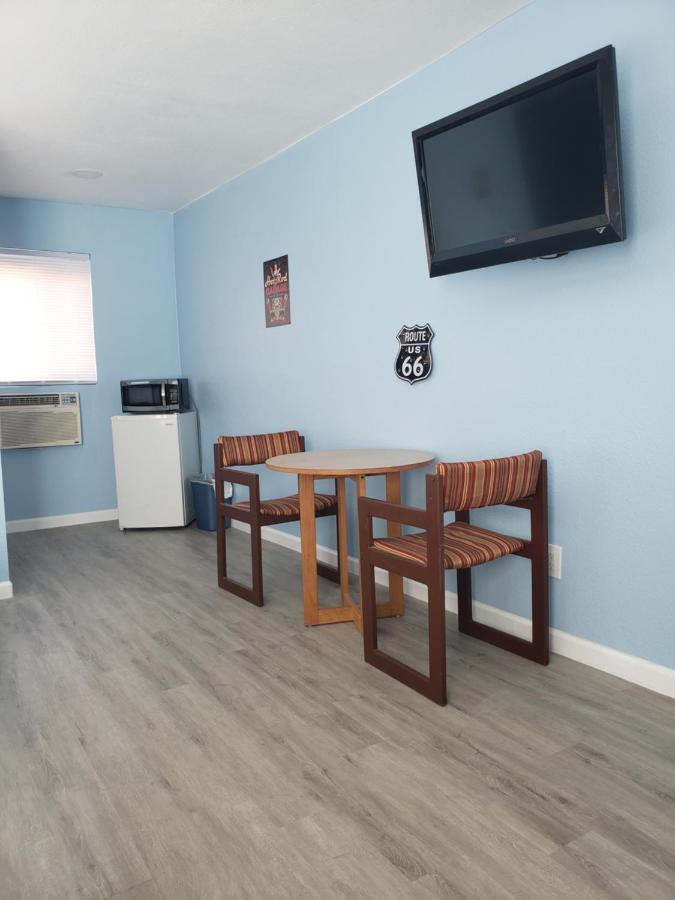 سيليغمان Deluxe Inn المظهر الخارجي الصورة