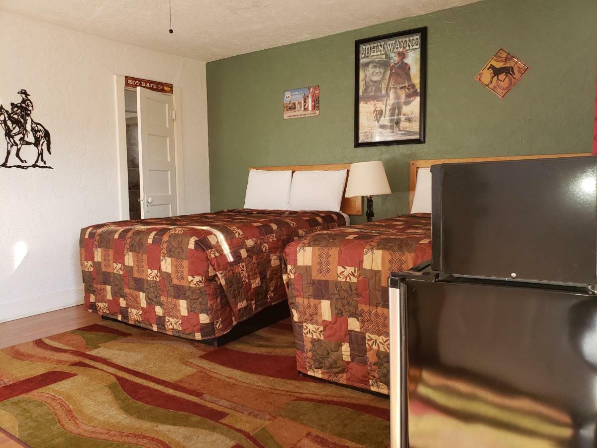 سيليغمان Deluxe Inn المظهر الخارجي الصورة
