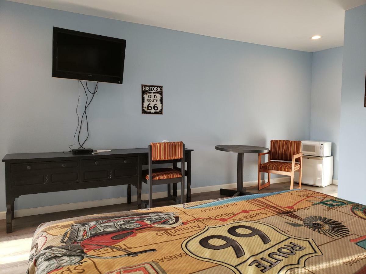 سيليغمان Deluxe Inn المظهر الخارجي الصورة